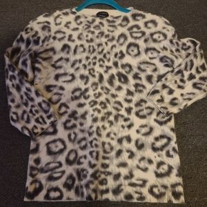 Talbot 3/4 sleeve round neck blouse.